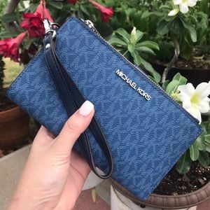 Nwt! MICHAEL KORS DOUBLE ZIP WRISTLET WALLET